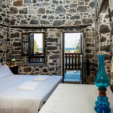 Апартаменты Plousiadi΄S Stone House Paloi Экстерьер фото