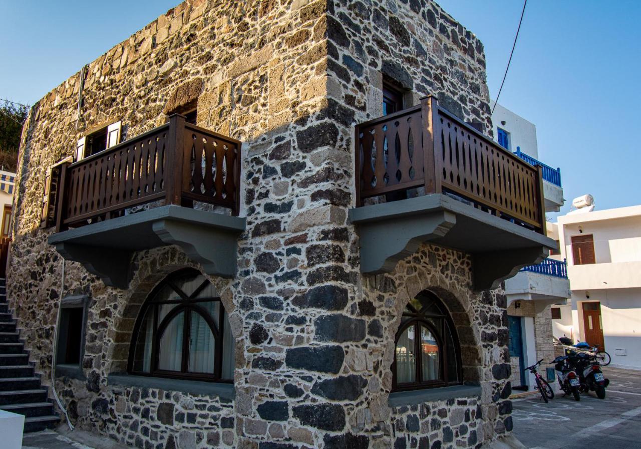 Апартаменты Plousiadi΄S Stone House Paloi Экстерьер фото