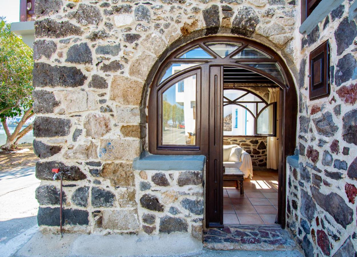 Апартаменты Plousiadi΄S Stone House Paloi Экстерьер фото