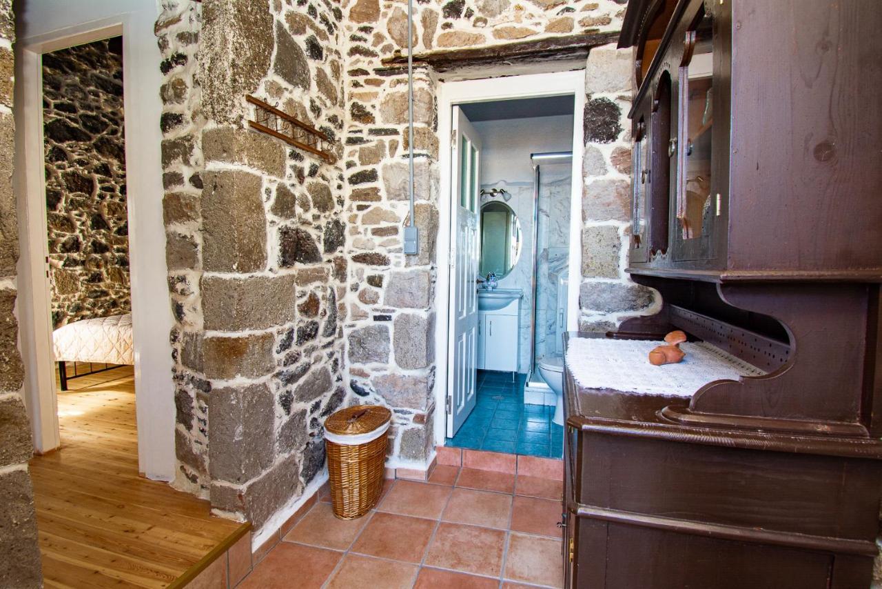 Апартаменты Plousiadi΄S Stone House Paloi Экстерьер фото