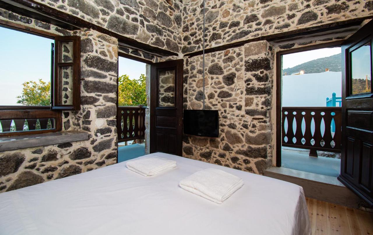 Апартаменты Plousiadi΄S Stone House Paloi Экстерьер фото